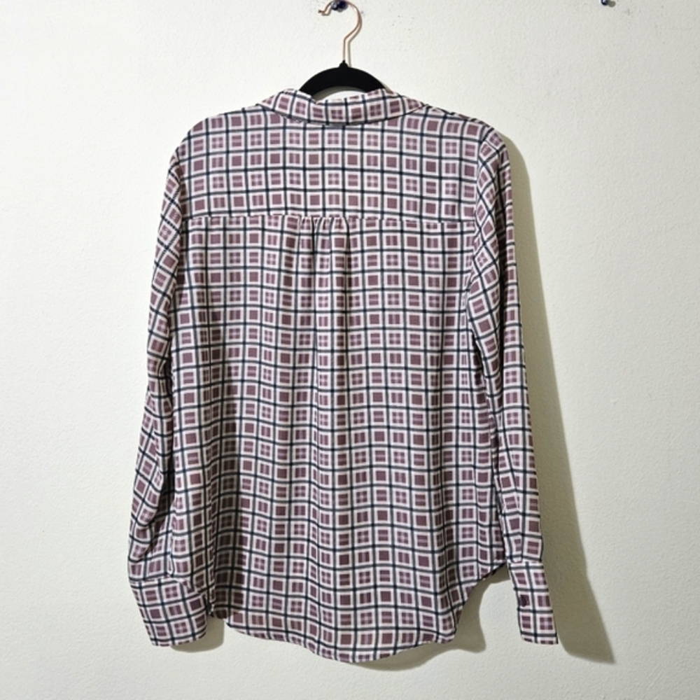 Liz Claiborne Geometric Blouse Top - Picture 2 of 5